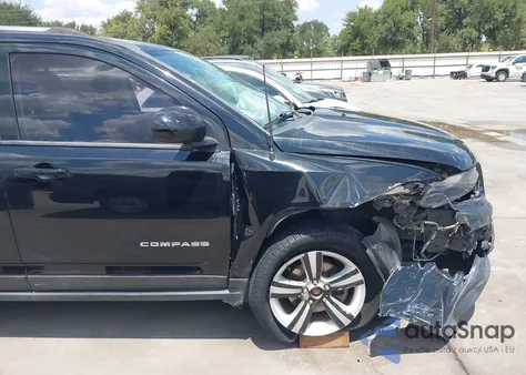 2014 Jeep Compass Latitude z USA, uszkodzony, nr VIN 1C4NJDEB6ED700996